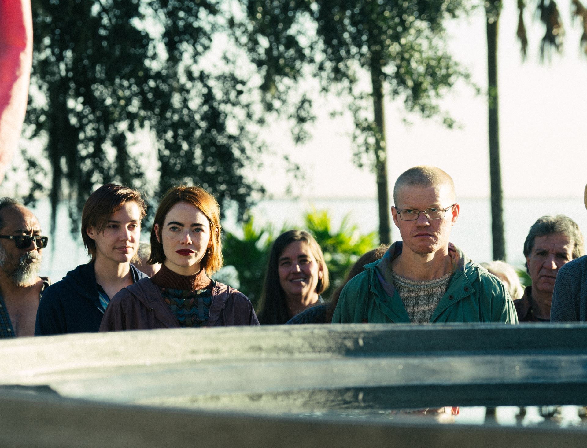 Emma Stone a Jesse Plemons vo filme KINDS OF KINDNESS. Foto: Atsushi Nishijima. So súhlasom Searchlight Pictures. © 2024 Searchlight Pictures  All Rights Reserved.