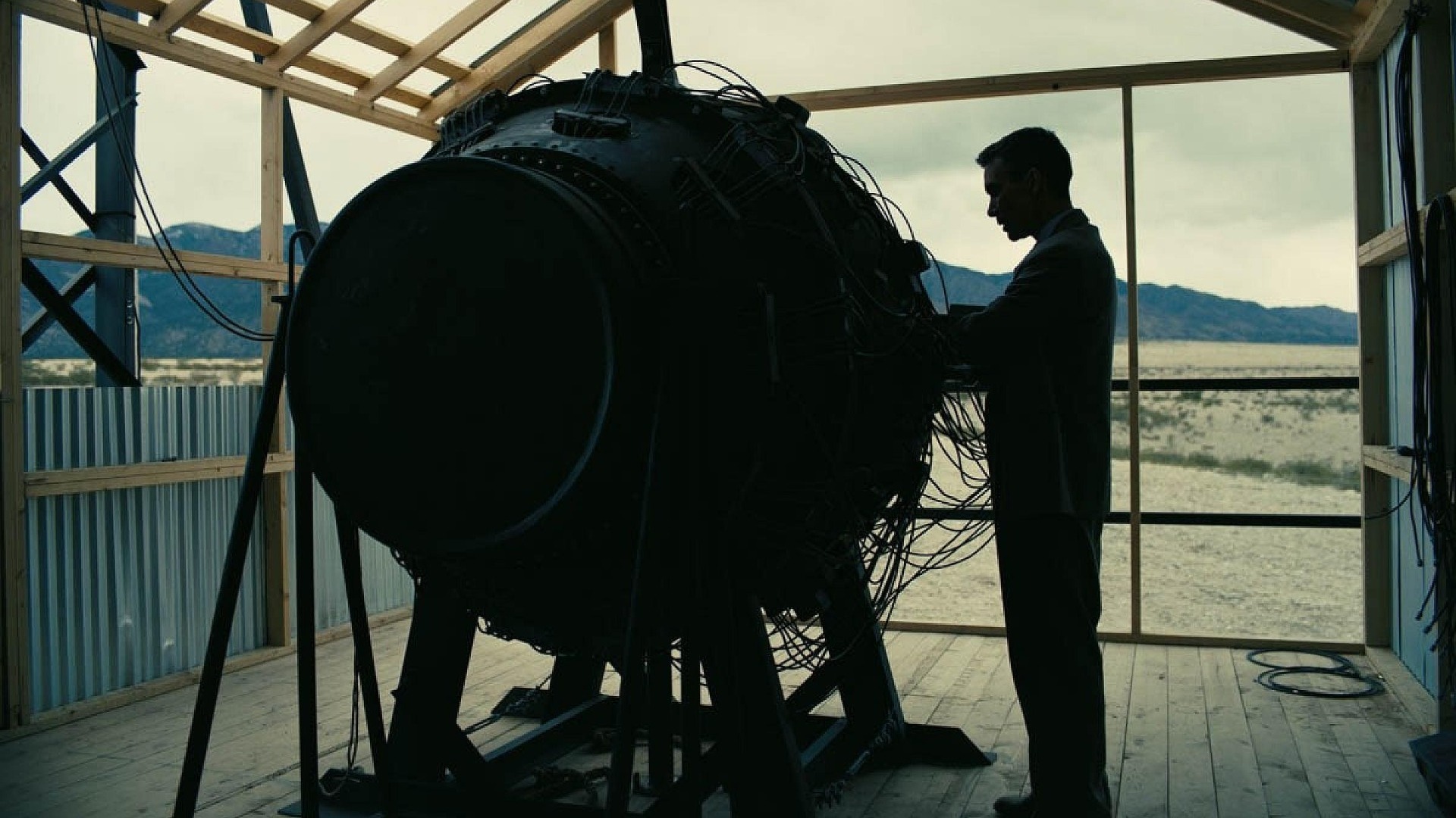  OPPENHEIMER, scenár a réžia Christopher Nolan. Foto Melinda Sue Gordon/Universal Pictures. © Universal Studios. Všetky práva vyhradené.